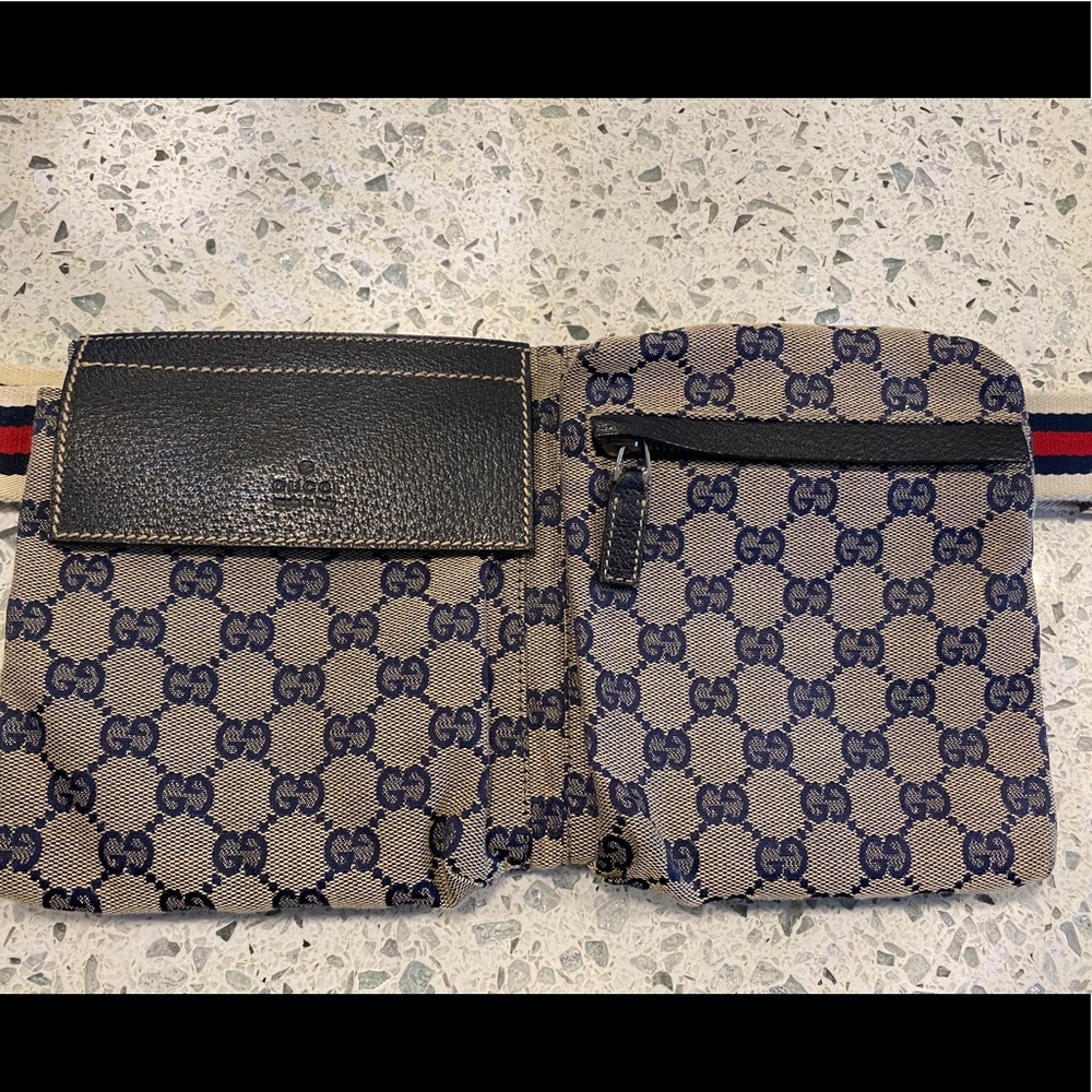 ❌SOLD❌AUTHENTIC GUCCI BELT BAG💙